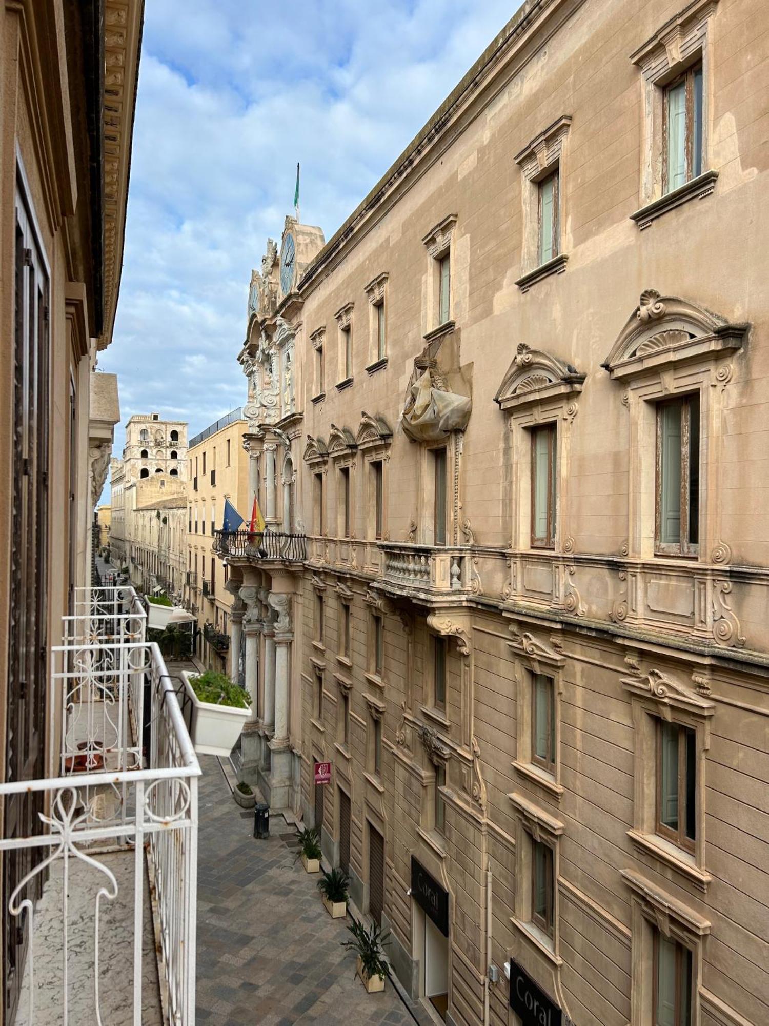 Appartamenti Torrearsa Street 35 Trapani Buitenkant foto